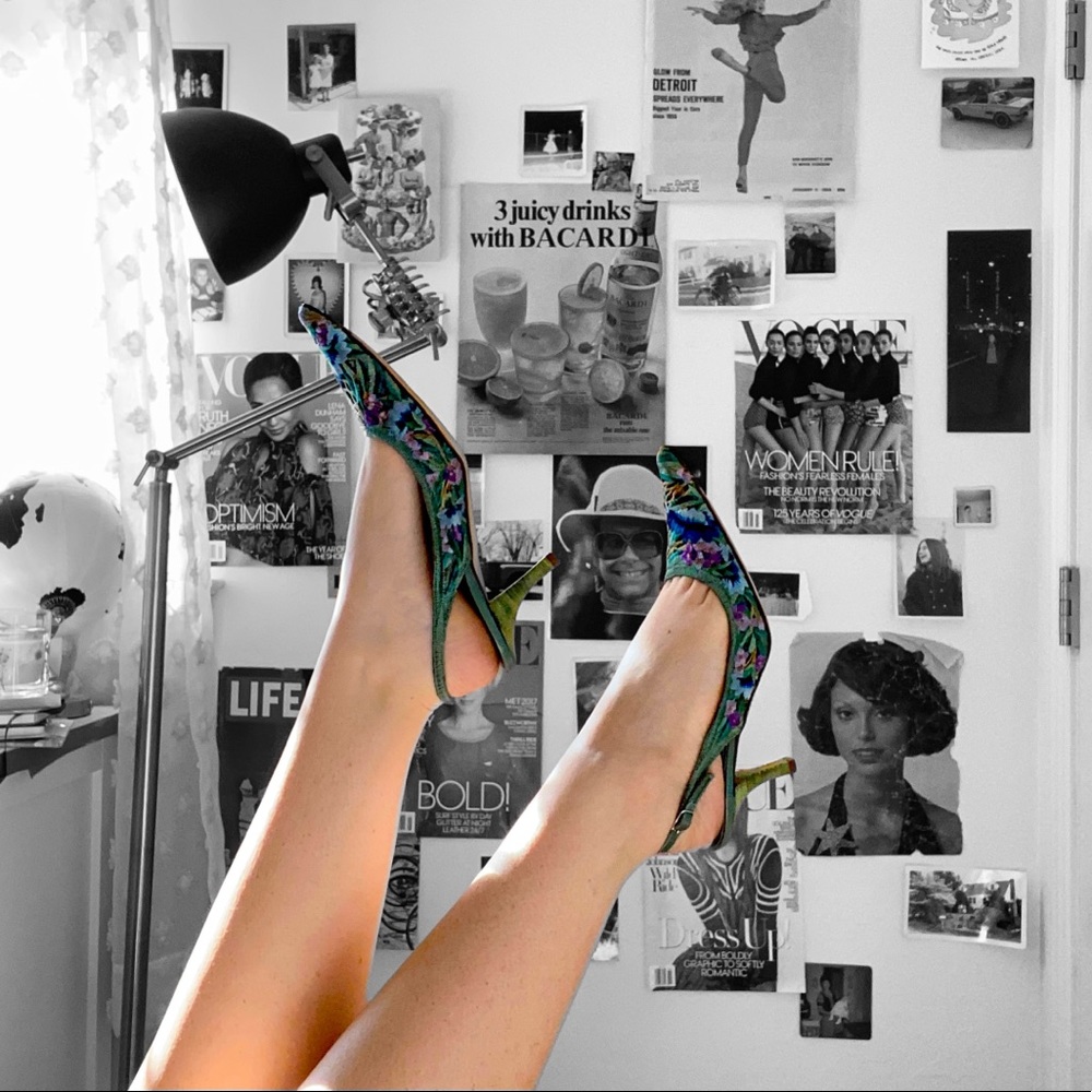 STUNNING embroidered Emma Hope Kitten Heels!